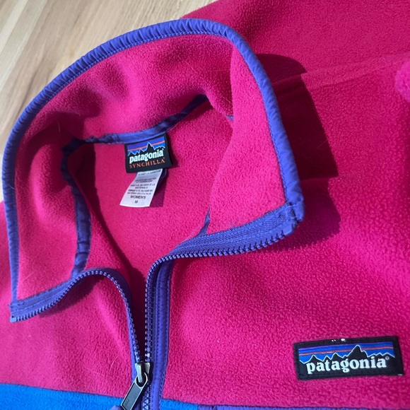 Women’s Lightweight Patagonia Fleece Zip-Up - Picture 4 of 5